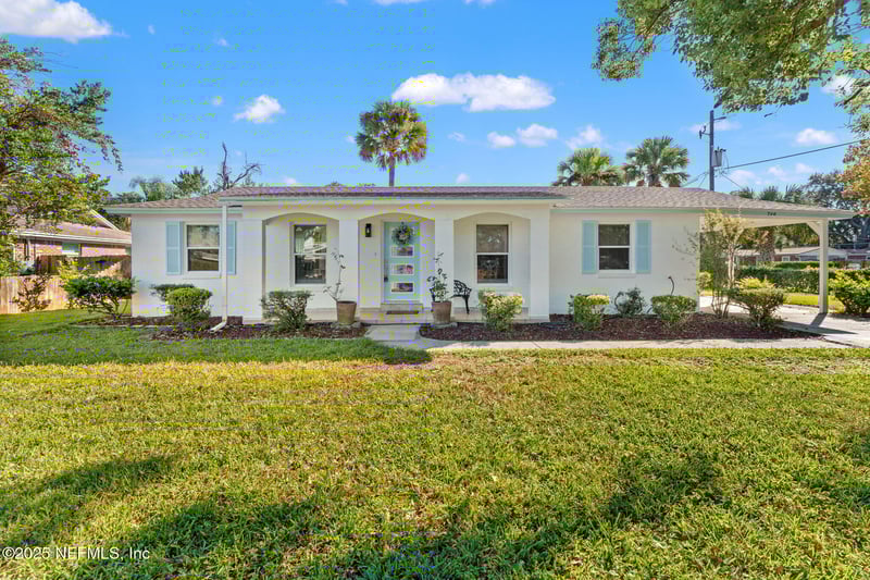 760 Sabalo Dr, Atlantic Beach, FL 32233