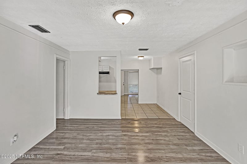 6453 Burgundy Rd, Jacksonville, FL 32210