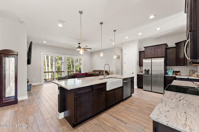 2140 Ginhouse Dr, Middleburg, FL 32068