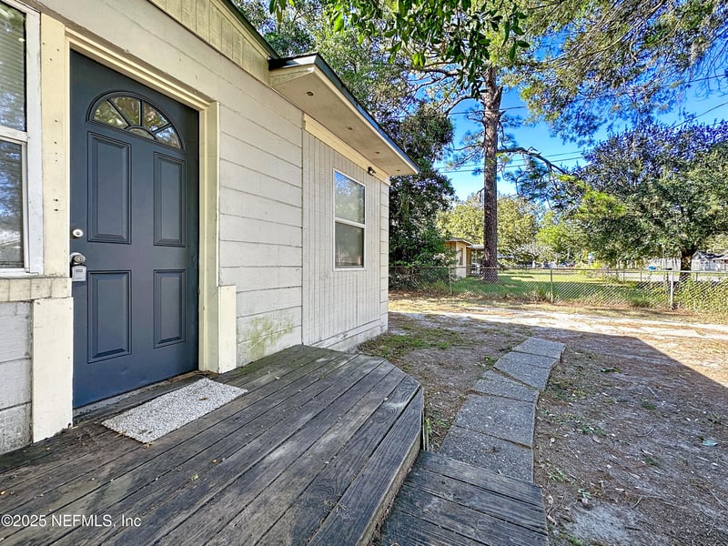 8962 Monroe Ave, Jacksonville, FL 32208