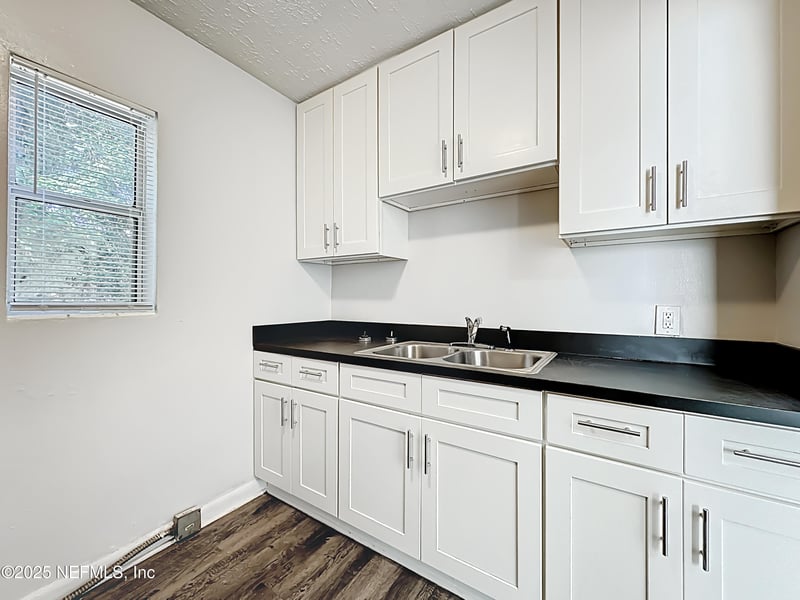 8962 Monroe Ave, Jacksonville, FL 32208