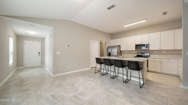 4888 Big Pine Dr, Jacksonville, FL 32218