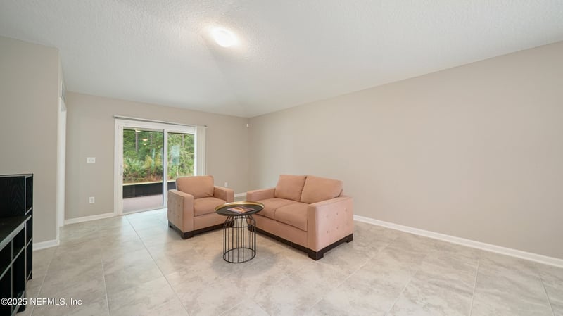 4888 Big Pine Dr, Jacksonville, FL 32218