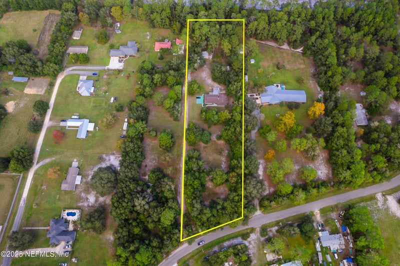 229 Davis Lake Rd, Palatka, FL 32177