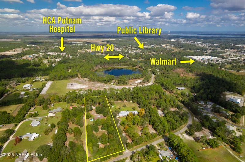 229 Davis Lake Rd, Palatka, FL 32177