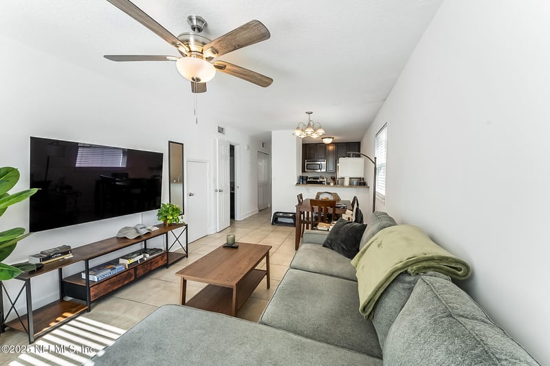 555 7th Ave, Jacksonville Beach, FL 32250