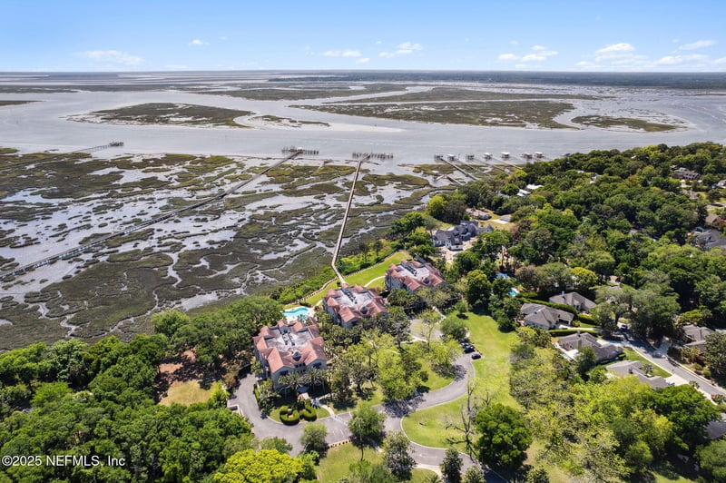 5023 First Coast Hw #201B, Fernandina Beach, FL 32034