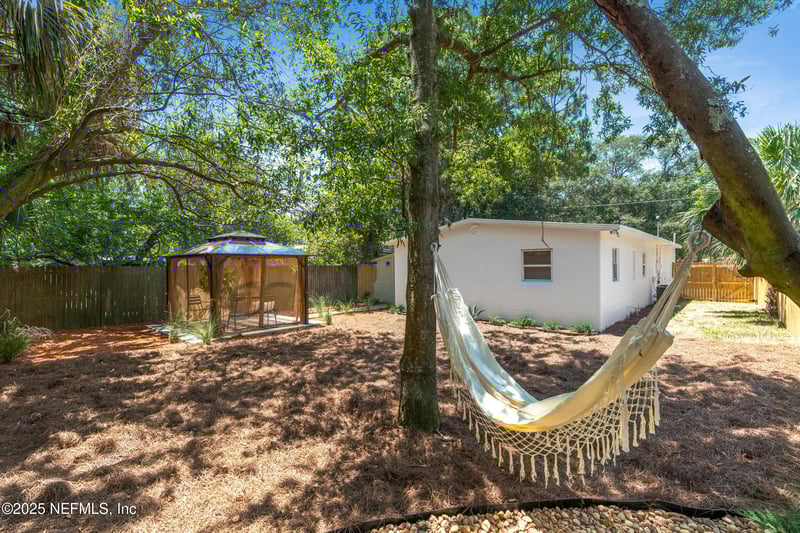 1028 South 9th St, Fernandina Beach, FL 32034