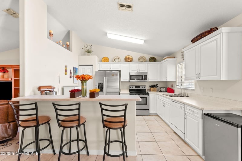 9 Lloret Pl, Palm Coast, FL 32164