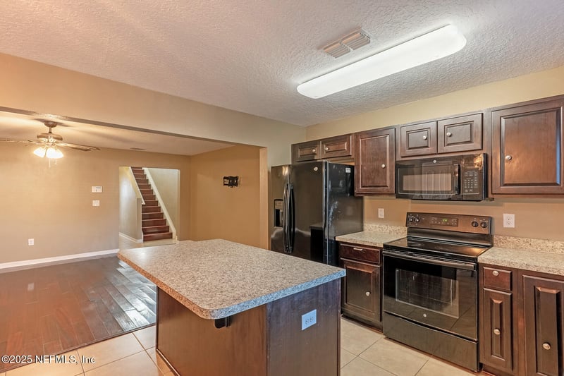 3753 Verde Gardens Cir, Jacksonville, FL 32218