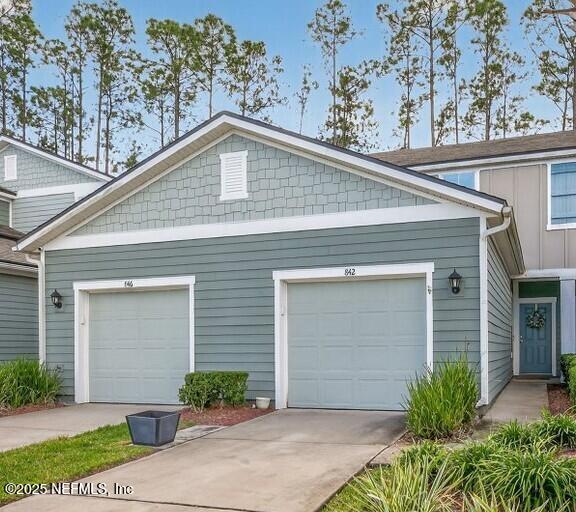 842 Servia Dr, St Johns, FL 32259