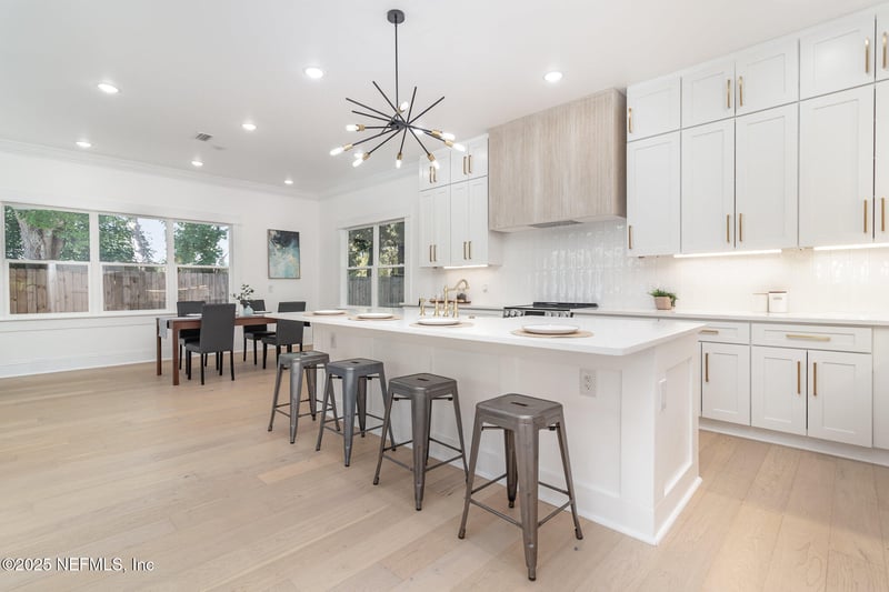 1237 Lechlade St, Jacksonville, FL 32205