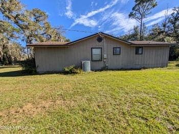 4661 Hedgehog St, Middleburg, FL 32068