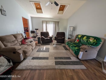 4661 Hedgehog St, Middleburg, FL 32068