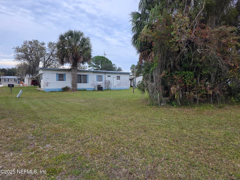 104 Lemon Trl, Crescent, FL 32112