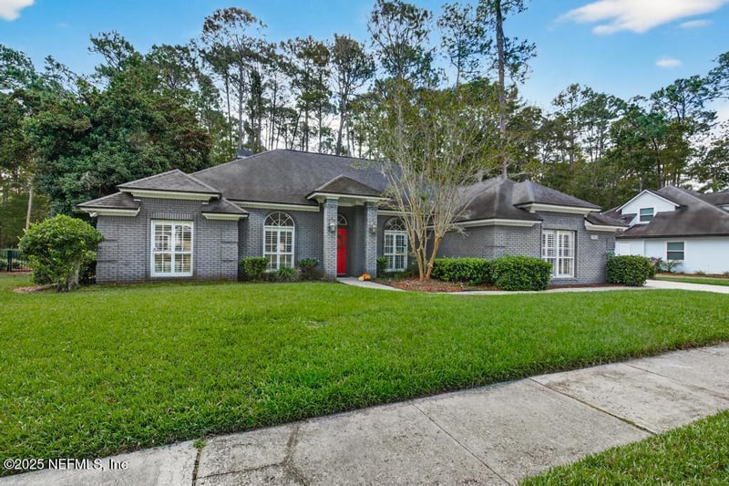 8713 Autumn Green Dr, Jacksonville, FL 32256