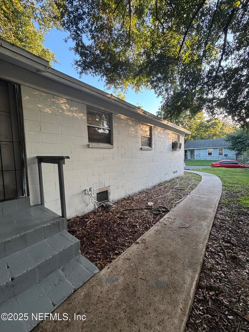 1115 Rushing St, Jacksonville, FL 32209