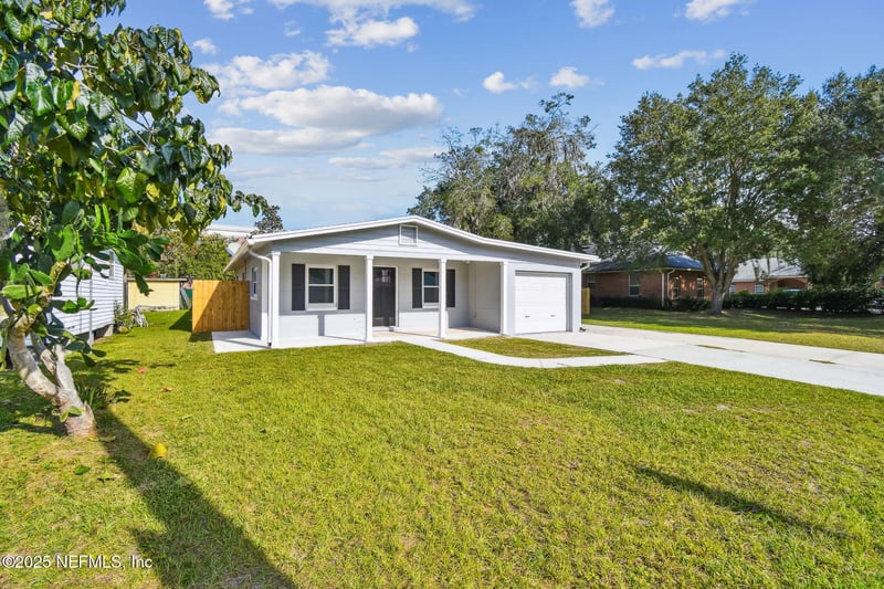 716 Pine Ave, Green Cove Springs, FL 32043