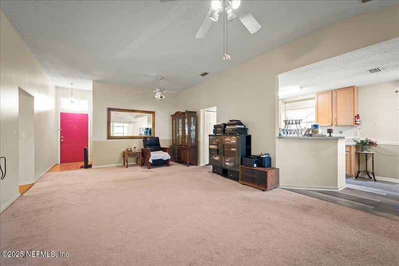 581 Artesian Ln, Orange Park, FL 32073