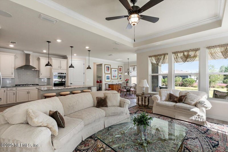 10820 Town View Dr, Jacksonville, FL 32256