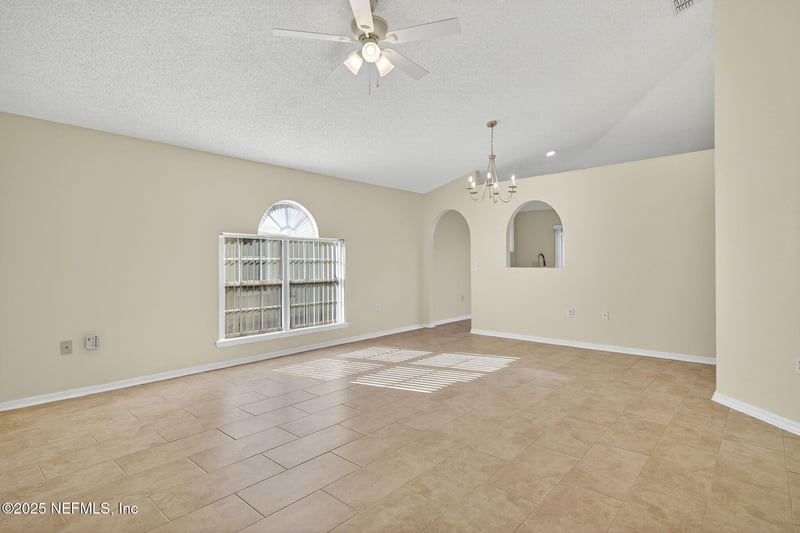 1528 Slash Pine Ct, Orange Park, FL 32073