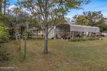 101 Palmland Ave, Satsuma, FL 32189