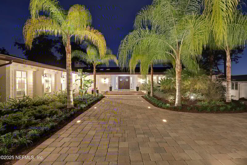 4232 Ortega Forest Dr, Jacksonville, FL 32210