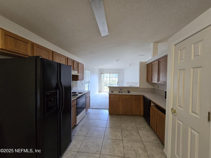 7569 Plantation Club Dr, Jacksonville, FL 32244