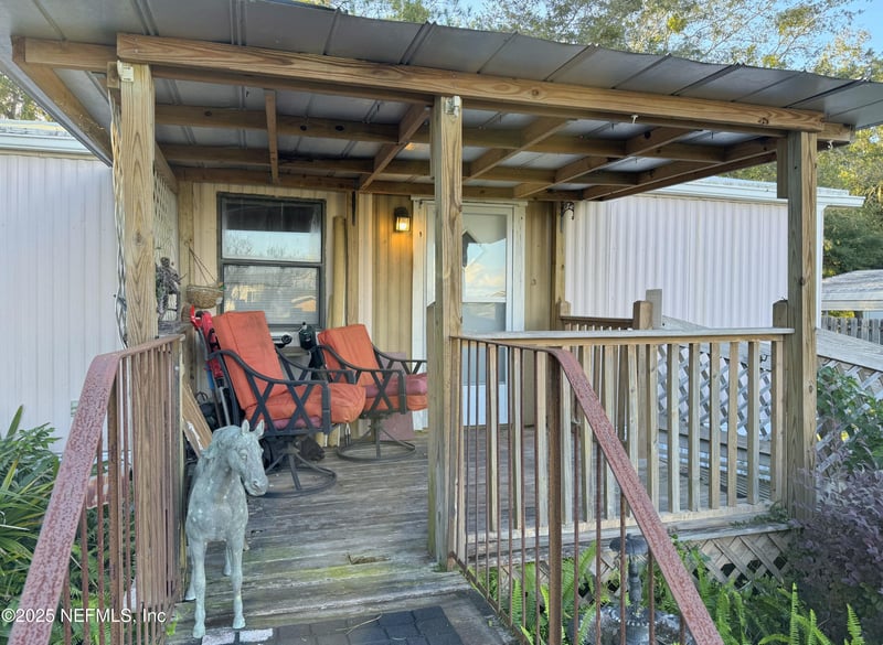 159 Jewel Ave, Interlachen, FL 32148