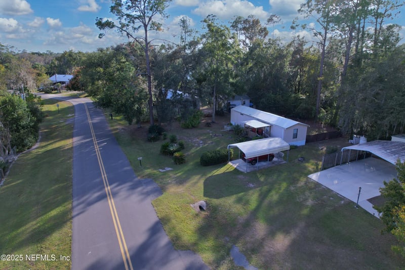 159 Jewel Ave, Interlachen, FL 32148