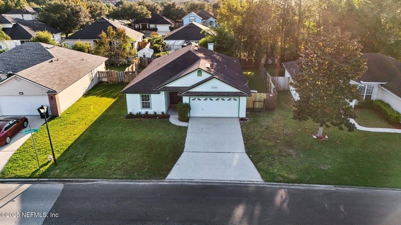 2498 Bentwater Dr, Jacksonville, FL 32246