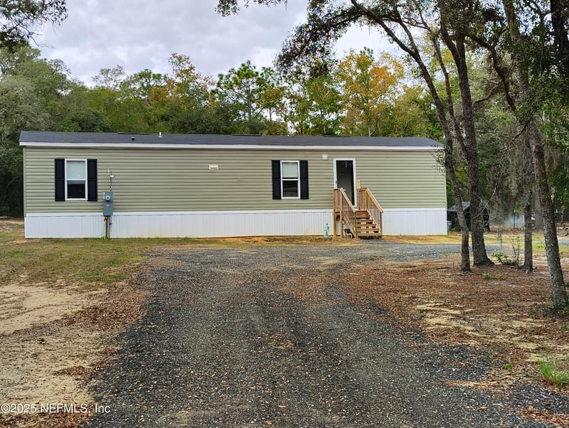 191 Kay St, Interlachen, FL 32148