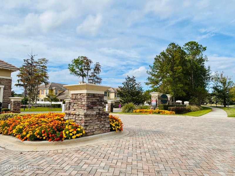 535 Hedgewood Dr, St Augustine, FL 32092