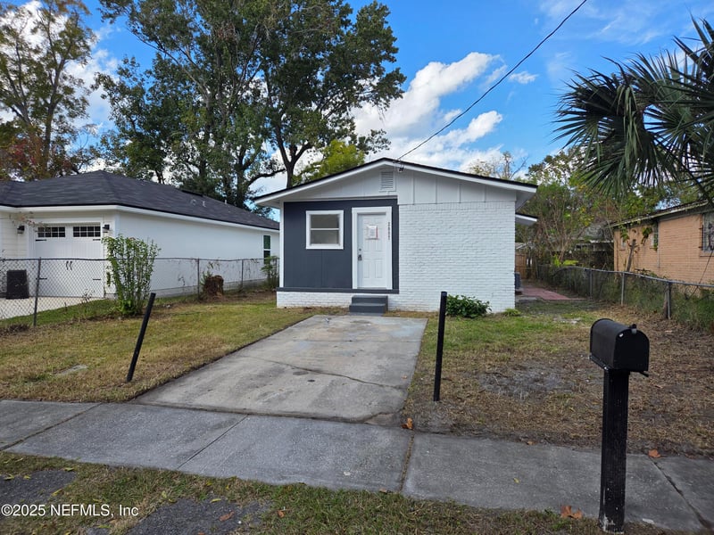 2097 Baldwin St, Jacksonville, FL 32209