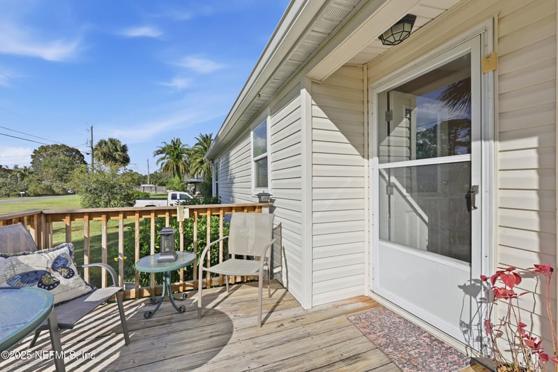 112 Waterside Ave, Satsuma, FL 32189