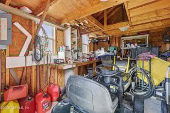 112 Waterside Ave, Satsuma, FL 32189