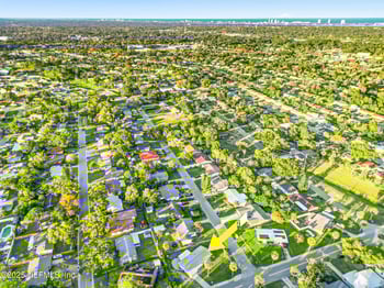 1598 3rd St, Daytona Beach, FL 32117