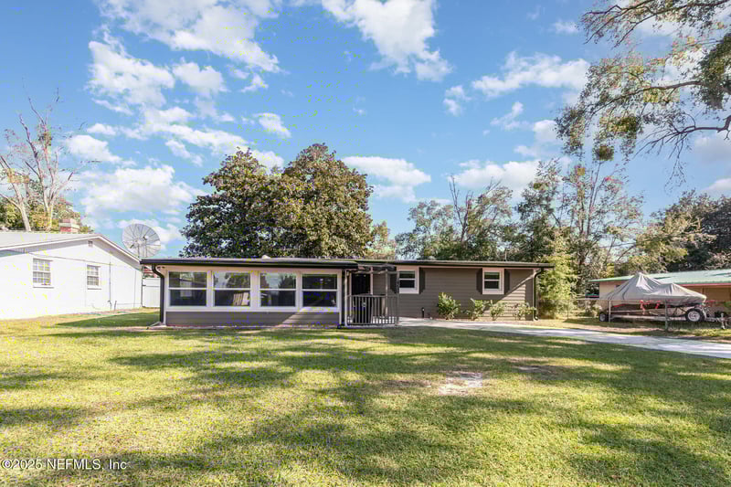 450 Brighton Ave, Orange Park, FL 32073