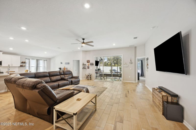 34 Pecan Ridge Ct, Jacksonville, FL 32218