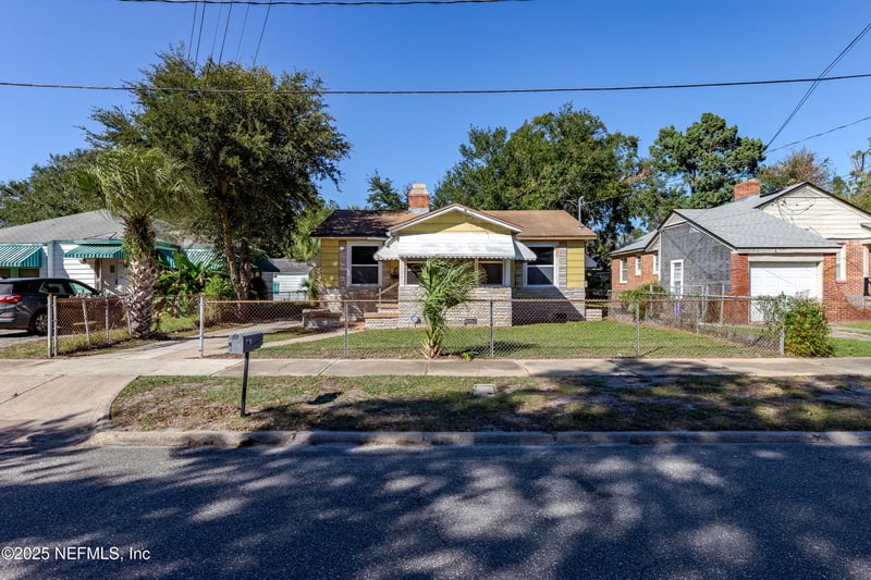 569 49th St, Jacksonville, FL 32208