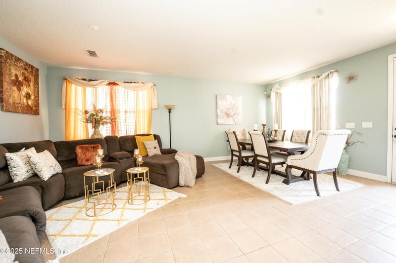 3835 Marsh Bluff Dr, Jacksonville, FL 32226