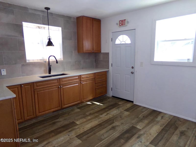 1201 Cassat Ave, Jacksonville, FL 32205