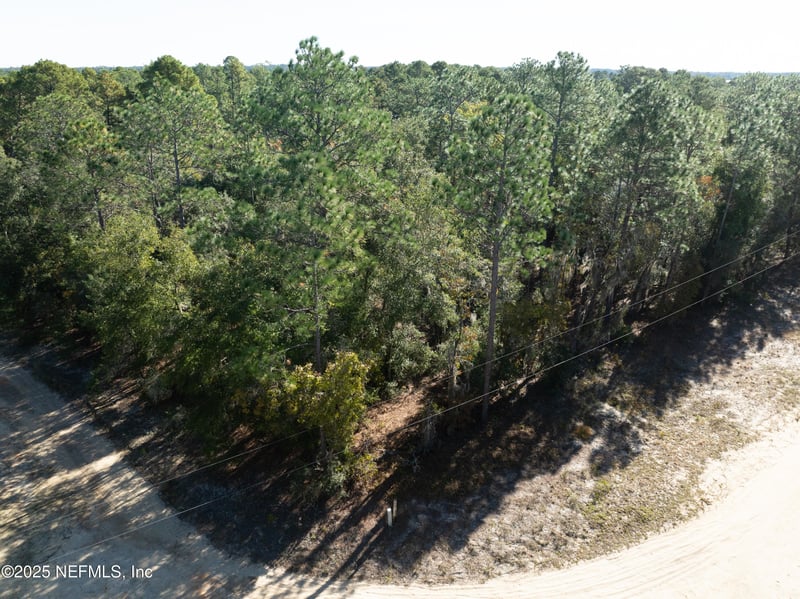 000 Hillsborough Ave, Florahome, FL 32140