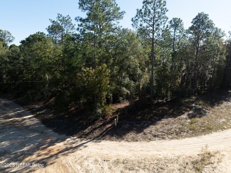 000 Hillsborough Ave, Florahome, FL 32140