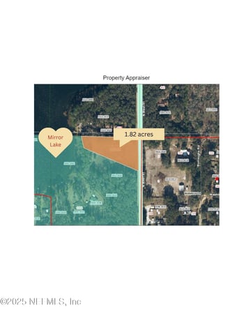 305 West St, Interlachen, FL 32148