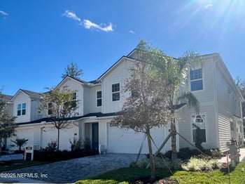 349 Oakmoss Dr, St Johns, FL 32259