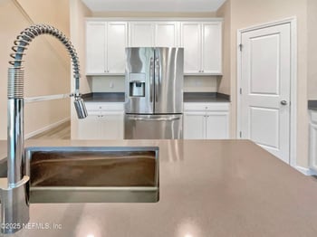 10357 Benson Lake Dr, Jacksonville, FL 32222