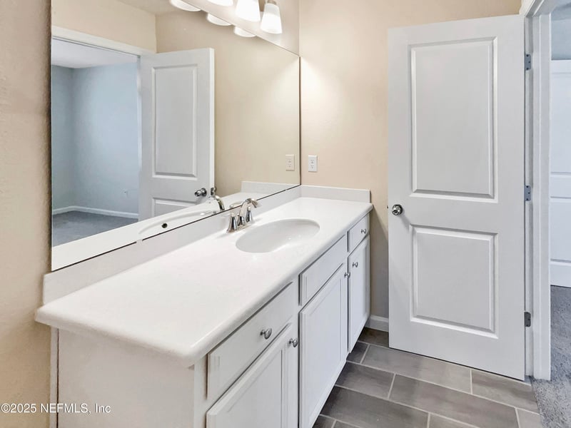 10357 Benson Lake Dr, Jacksonville, FL 32222