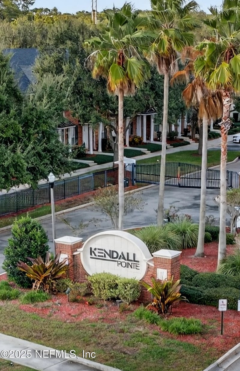 1472 Pitney Cir, Jacksonville, FL 32225