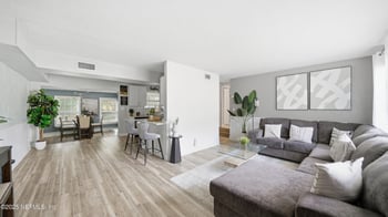 1002 Cherbourg Ave, Jacksonville, FL 32205